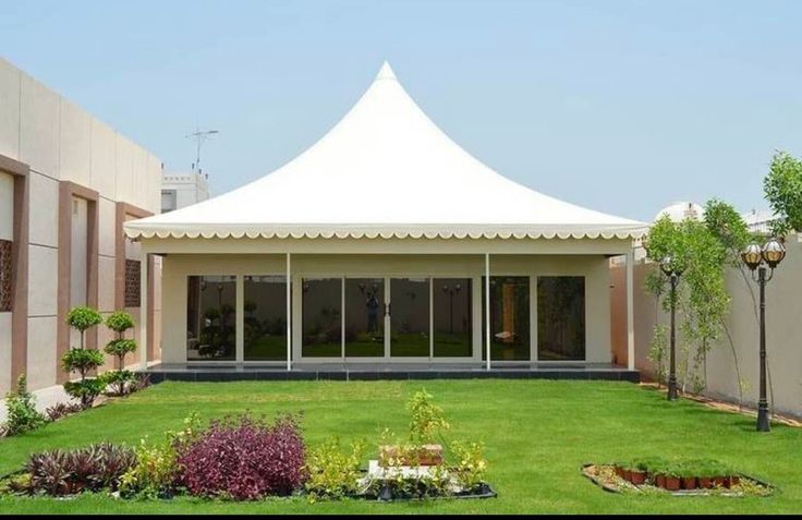 بيوت شعر ملكية