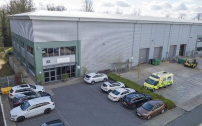 تصميم هناجر معارض سيارات بجودة عالية في جدة | بناء هناجر تجارية